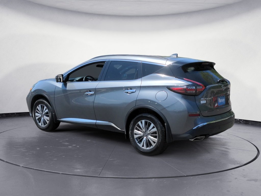 2023 Nissan Murano LOW KMS!!