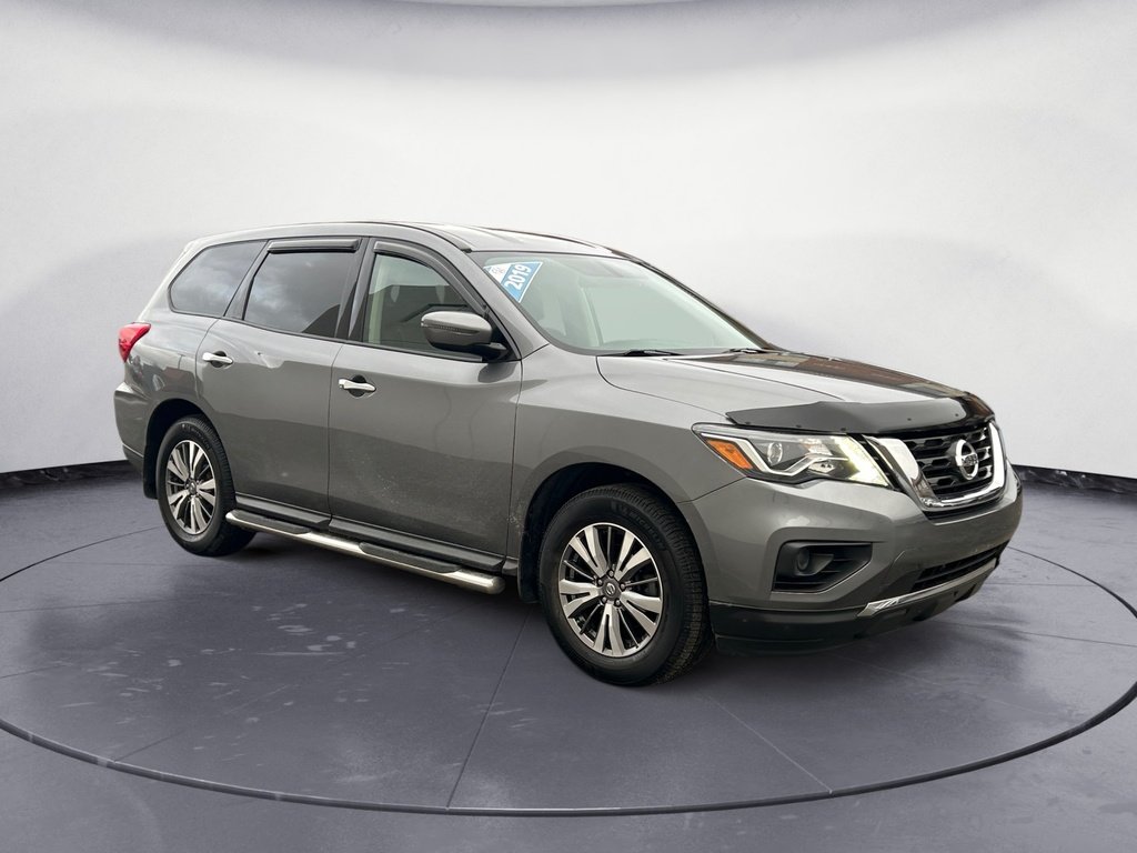 2019 Nissan Pathfinder S