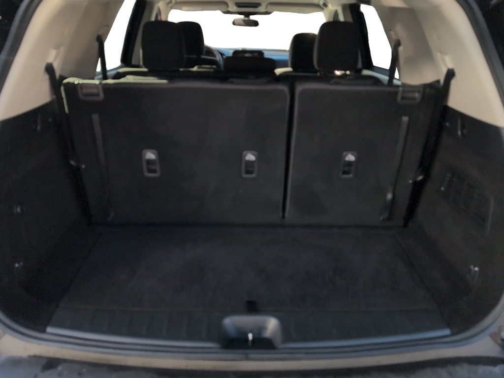 2022 Nissan Pathfinder S AWD - 8 Passenger, Heated Seats, Hitch