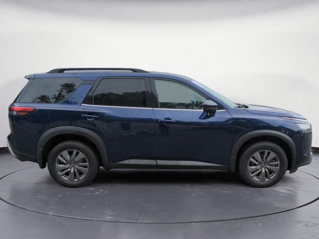 2024 Nissan Pathfinder SV AWD LOW KMS
