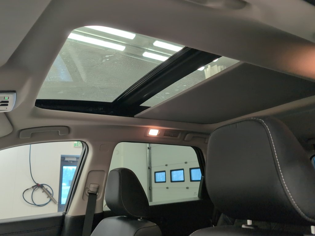 2024 Nissan Pathfinder SV AWD 8 Passenger!