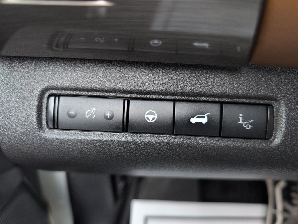 2024 Nissan Pathfinder PLATINUM AWD! Brown Leather Interior !