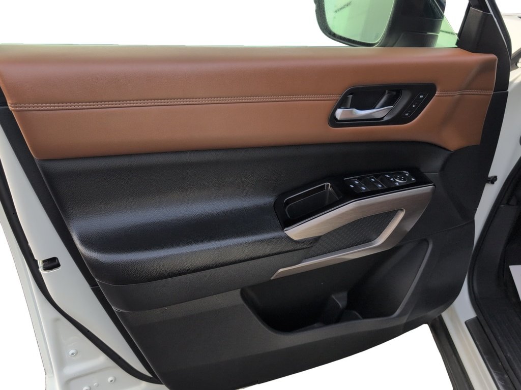 2024 Nissan Pathfinder PLATINUM AWD! Brown Leather Interior !