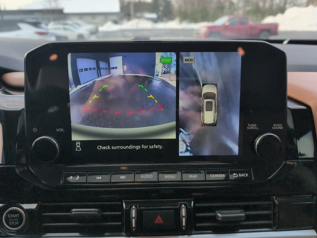 2024 Nissan Pathfinder PLATINUM AWD! Brown Leather Interior !