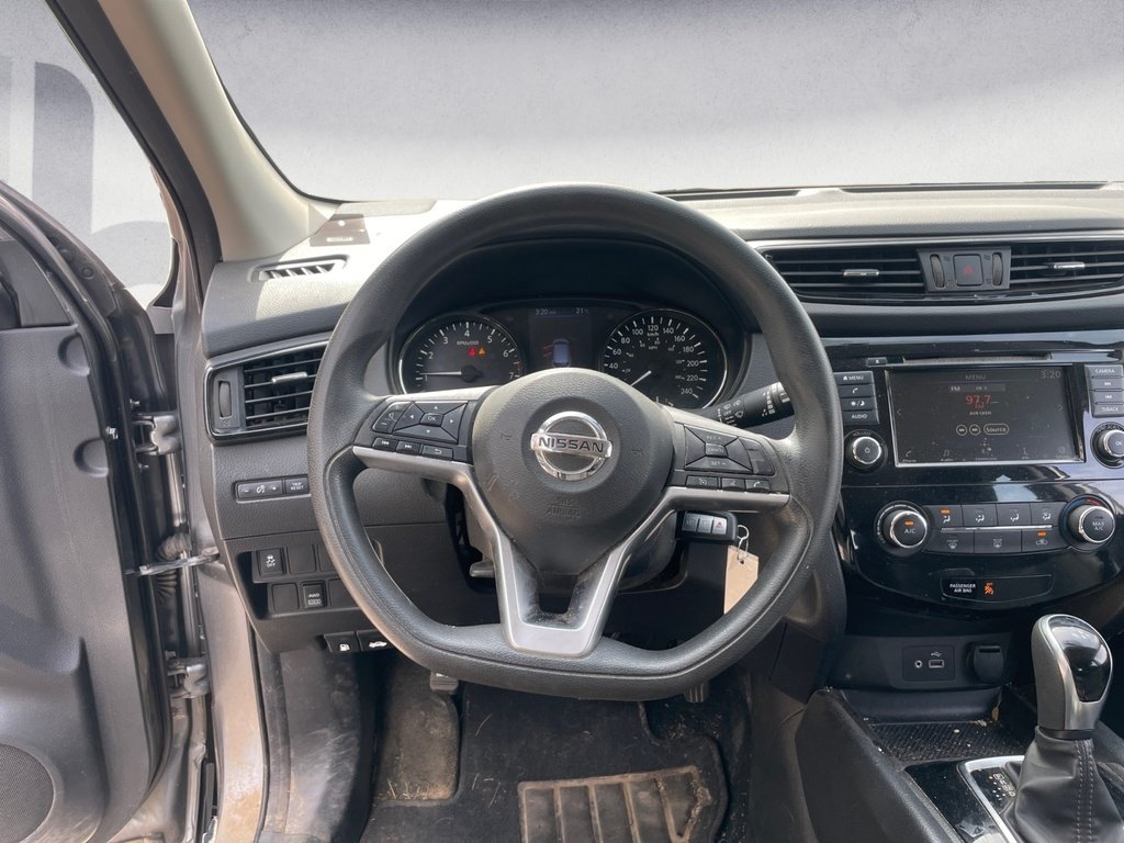 2019 Nissan Qashqai S