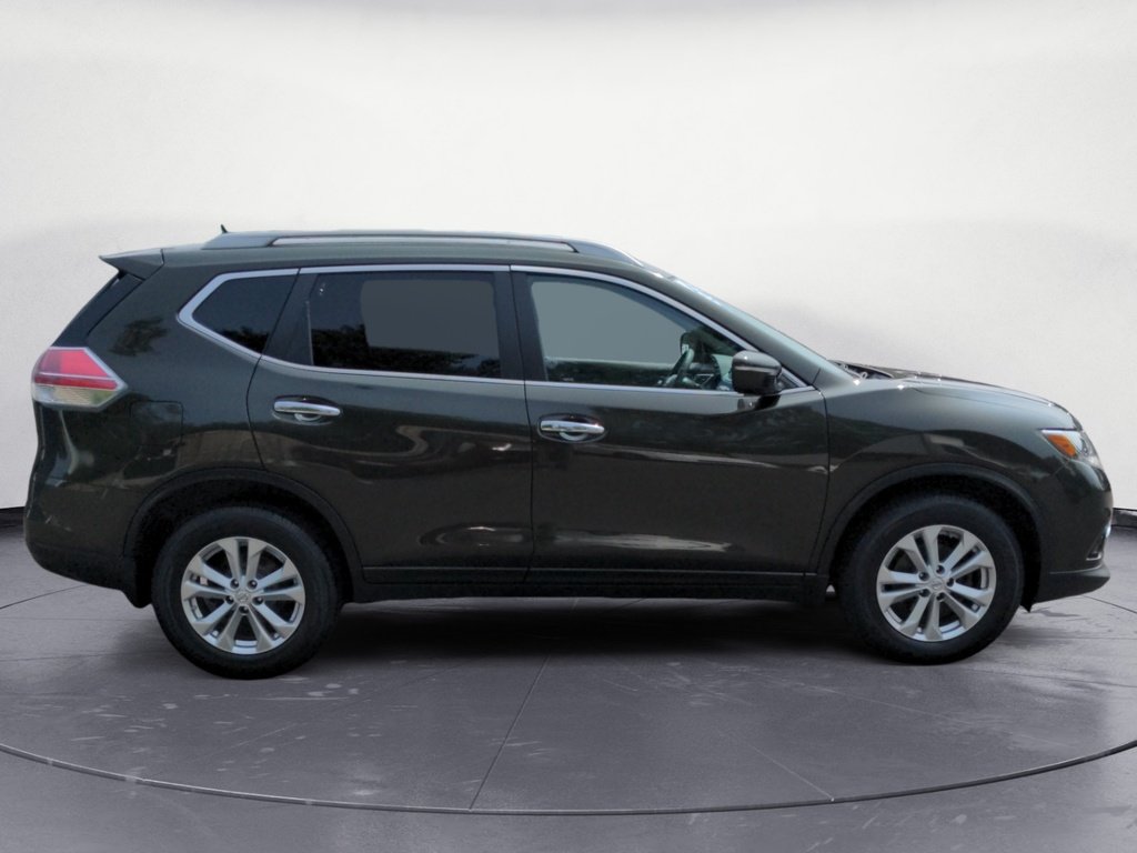 Nissan Rogue SV FWD 2015