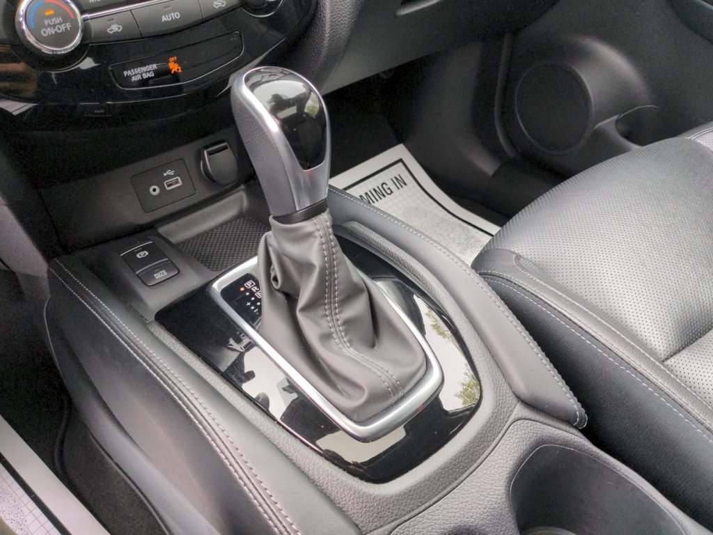 2020 Nissan Rogue SL PLATINUM LOW KMS