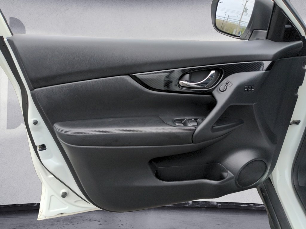 2020 Nissan Rogue SL PLATINUM LOW KMS