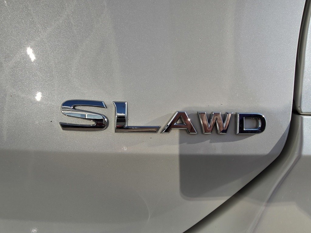 2020 Nissan Rogue SL
