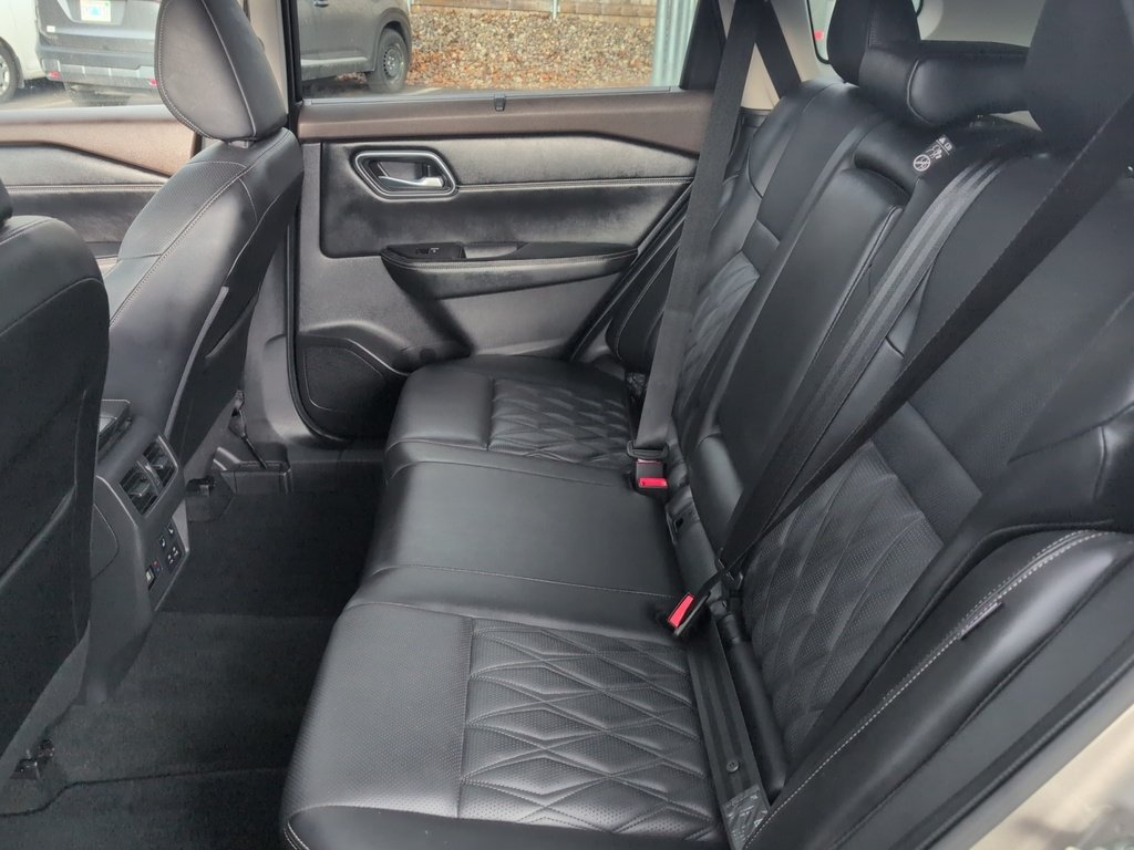 Nissan Rogue PLATINUM AWD! 2022