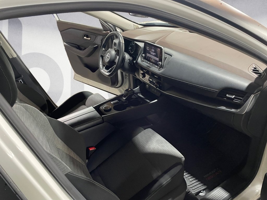 Nissan Rogue SV MOONROOF 2023