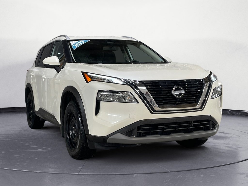 Nissan Rogue SV MOONROOF 2023