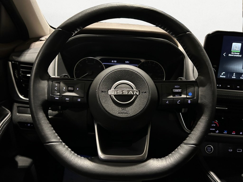 2023 Nissan Rogue SL LOW KMS!!