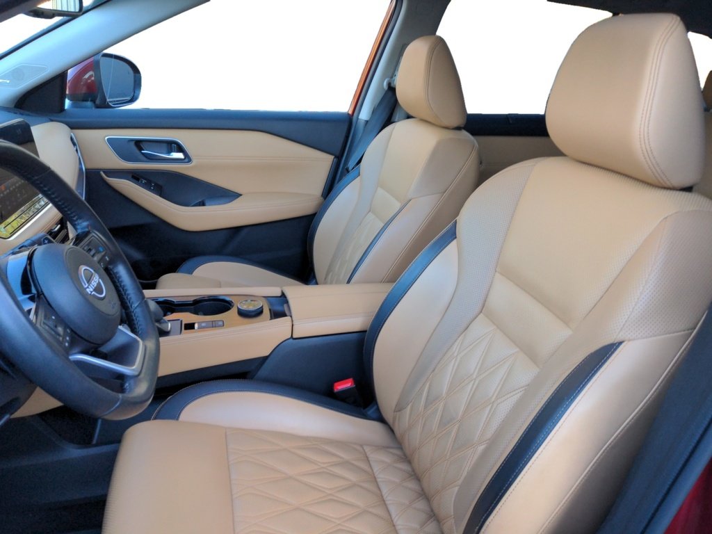 2023 Nissan Rogue Platinum ! AWD ! Leather heated and cooled!