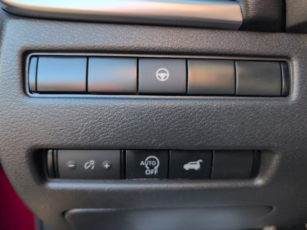 2023 Nissan Rogue SL AWD ! LOW KMS!