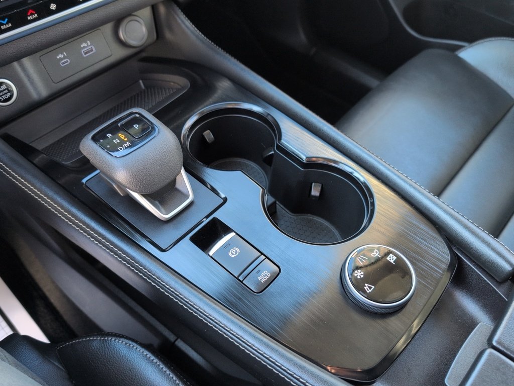 2023 Nissan Rogue SL AWD ! LOW KMS!