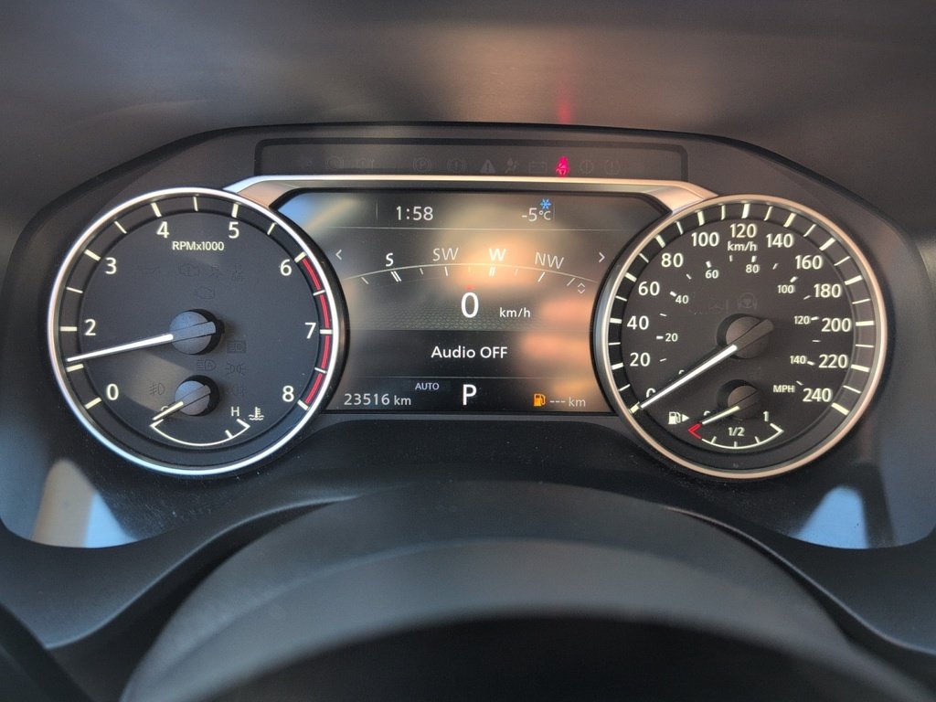 2023 Nissan Rogue SL AWD ! LOW KMS!