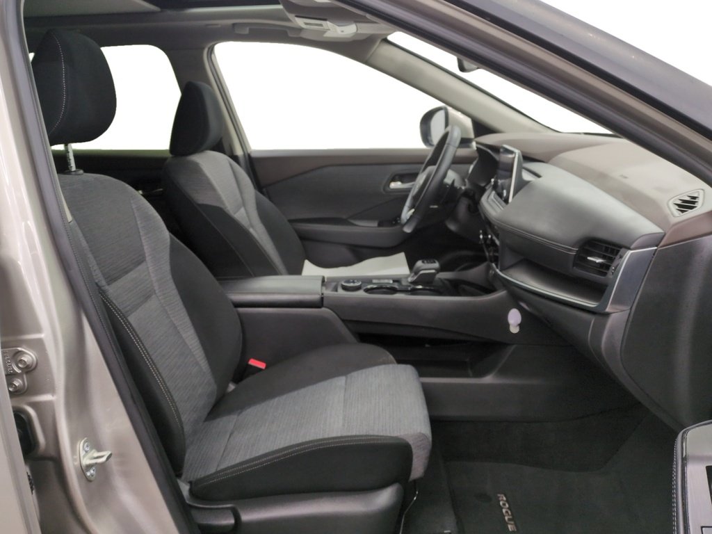 2023 Nissan Rogue SV MOONROOF