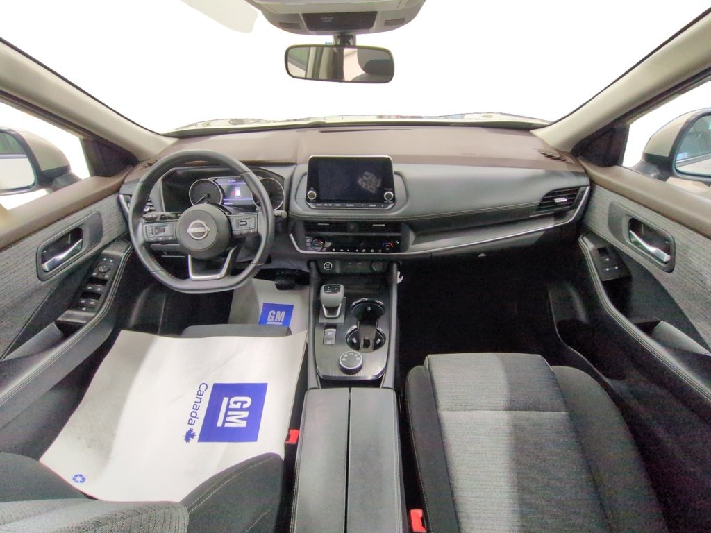 2023 Nissan Rogue SV MOONROOF