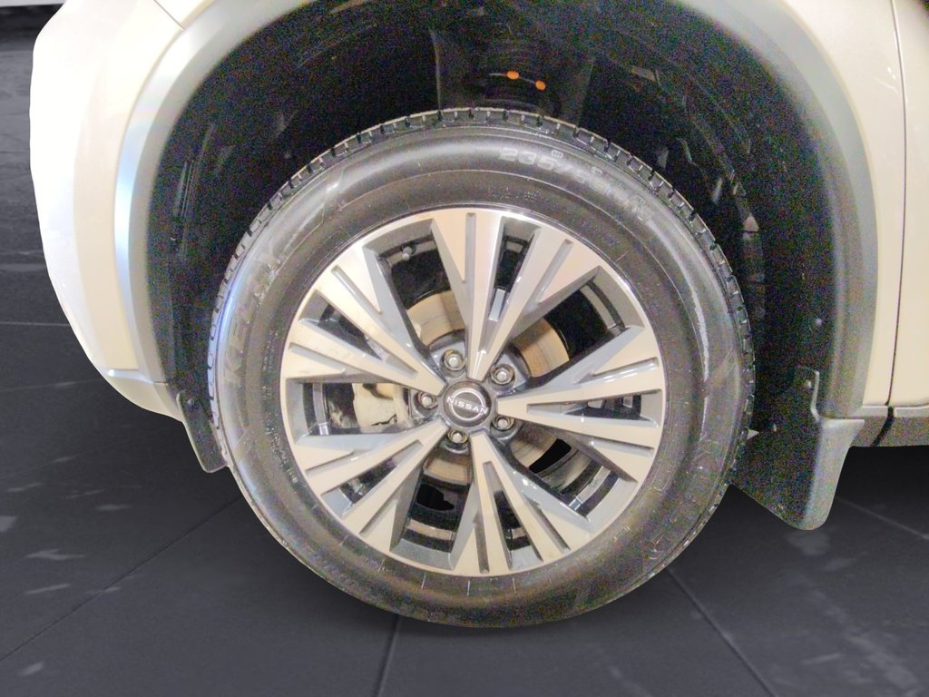 2023 Nissan Rogue SV MOONROOF