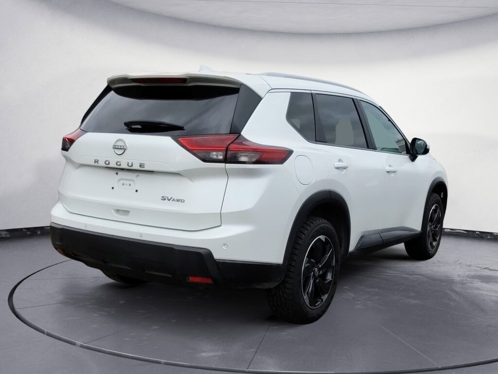 2024 Nissan Rogue SV MOONROOF