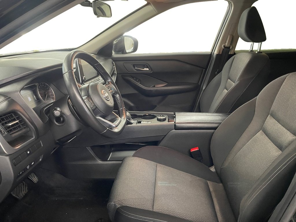 2024 Nissan Rogue SV MOONROOF