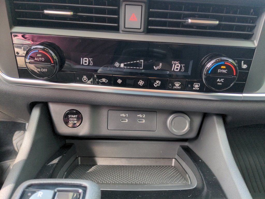 2026 Nissan Rogue S AWD! Heated Seats - Demo Special