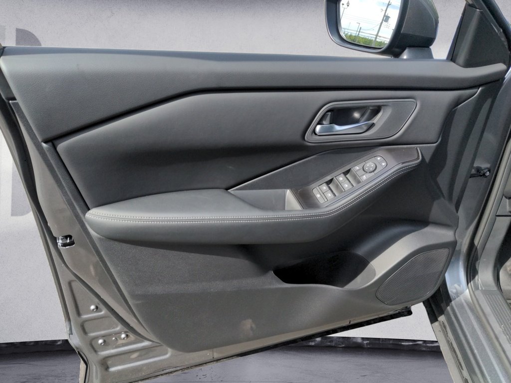 2026 Nissan Rogue S AWD! Heated Seats - Demo Special