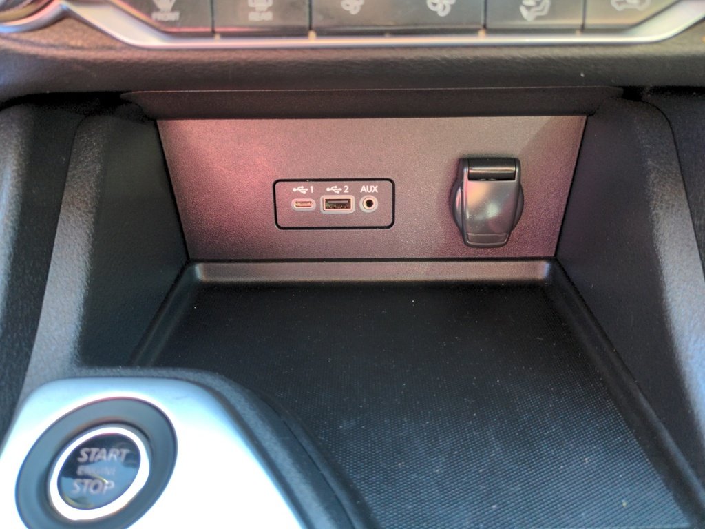 2021 Nissan Sentra SV LOW KMS