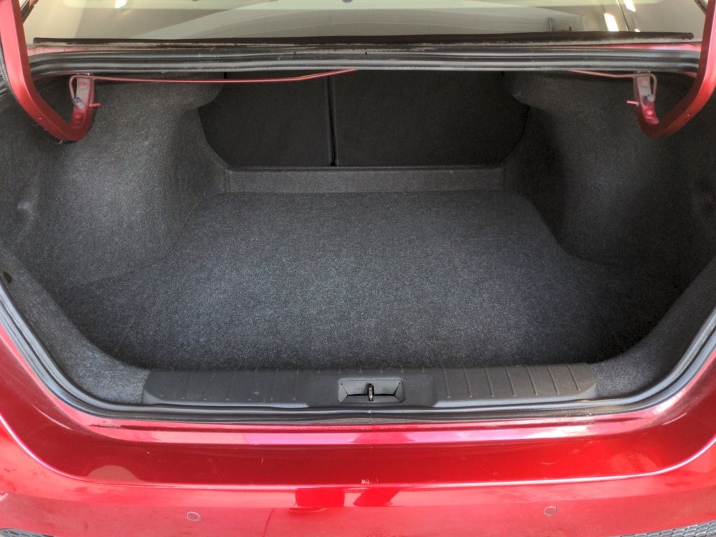 2024 Nissan Sentra SV LOW KMS