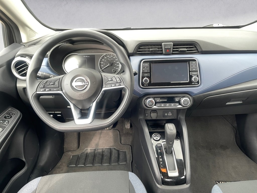 Nissan Versa SV 2024