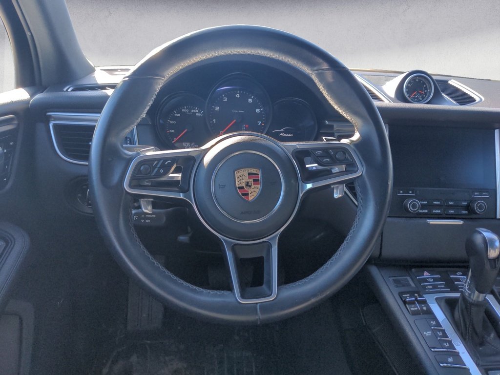 2018 Porsche Macan BASE