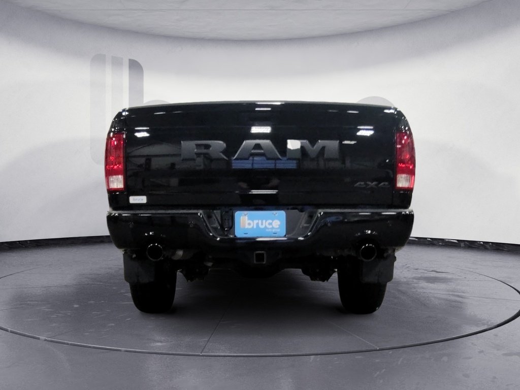 Ram 1500 Classic EXPRESS 2023