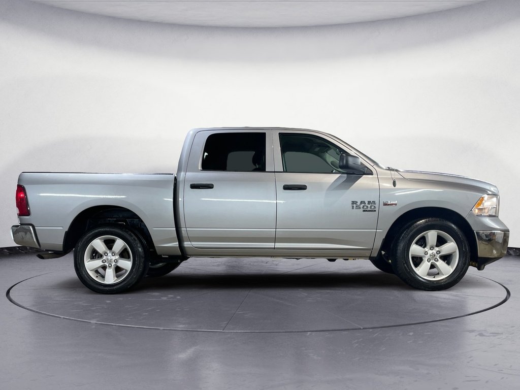 Ram 1500 Classic SLT 2023