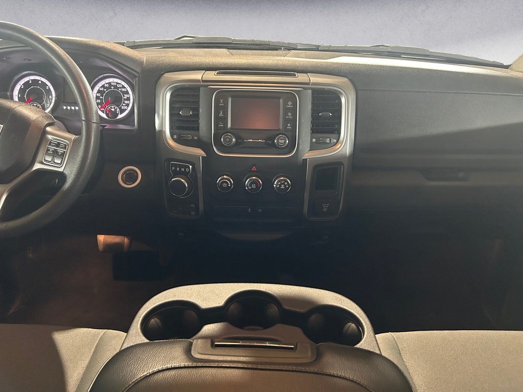 Ram 1500 Classic SLT 2023