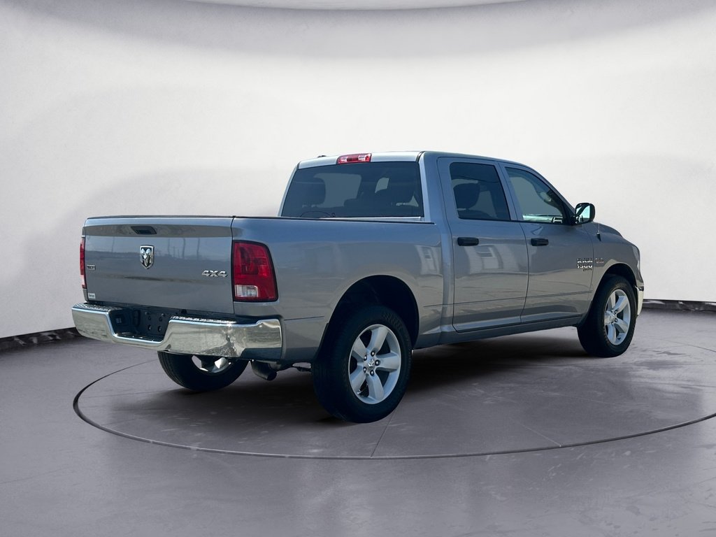 Ram 1500 Classic SLT 2023