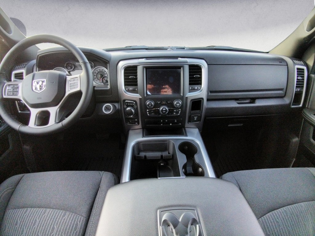 Ram 1500 Classic WARLOCK 2024