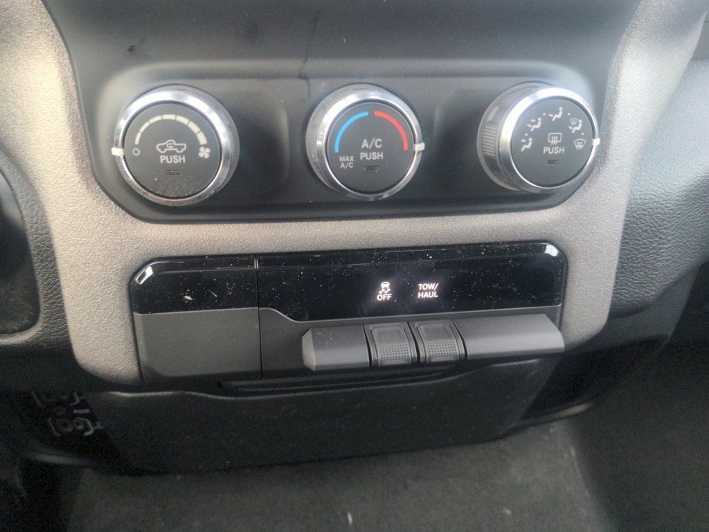 2024 Ram 1500 TRADESMAN