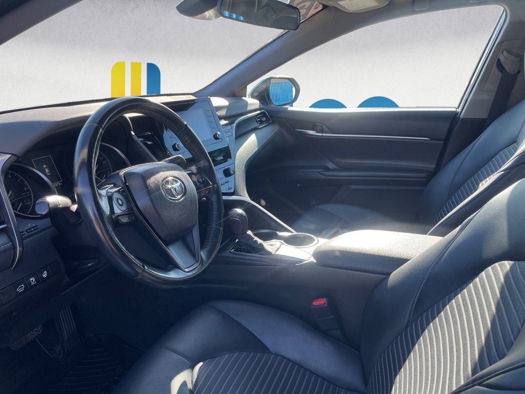 Toyota Camry SE 2022