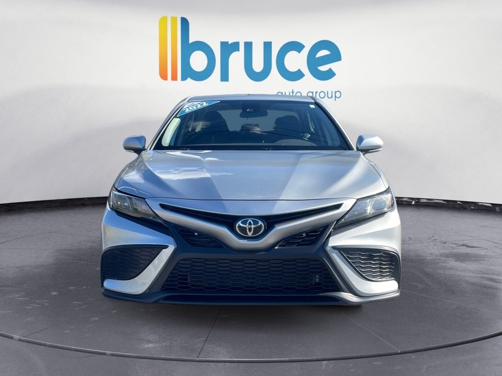 Toyota Camry SE 2022