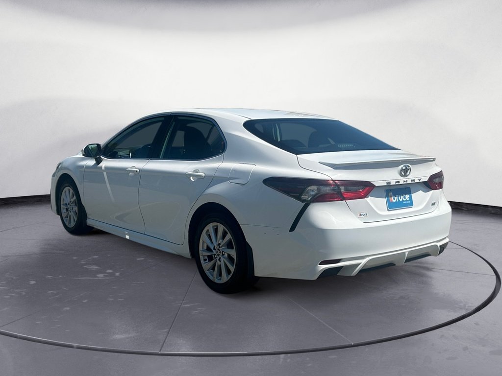2023 Toyota Camry /SE/LE/XLE