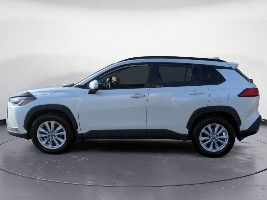 Toyota Corolla Cross LE AWD - Fresh Trade! 2022