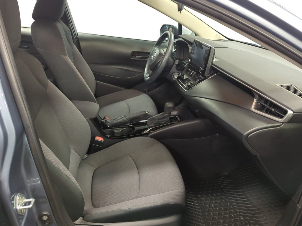 Toyota Corolla L- 2022