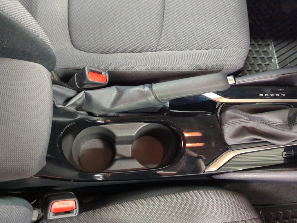 Toyota Corolla L- 2022