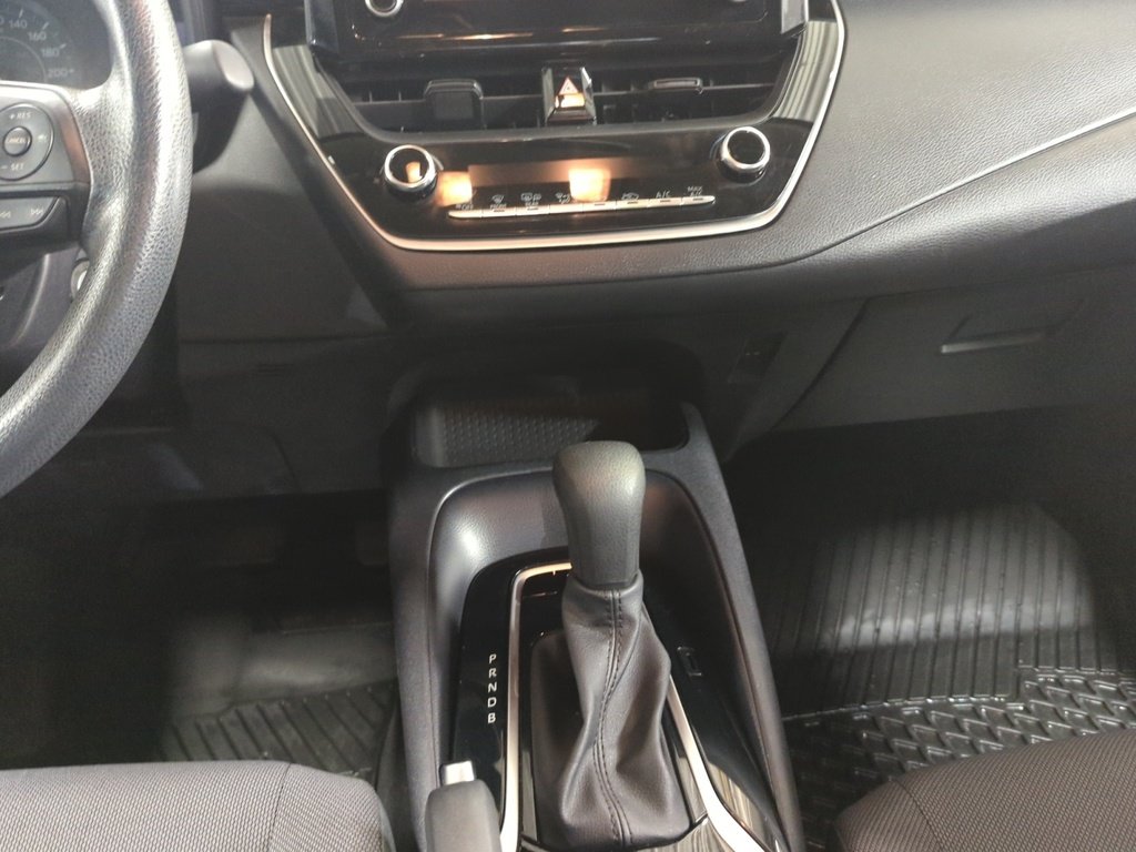 Toyota Corolla L- 2022