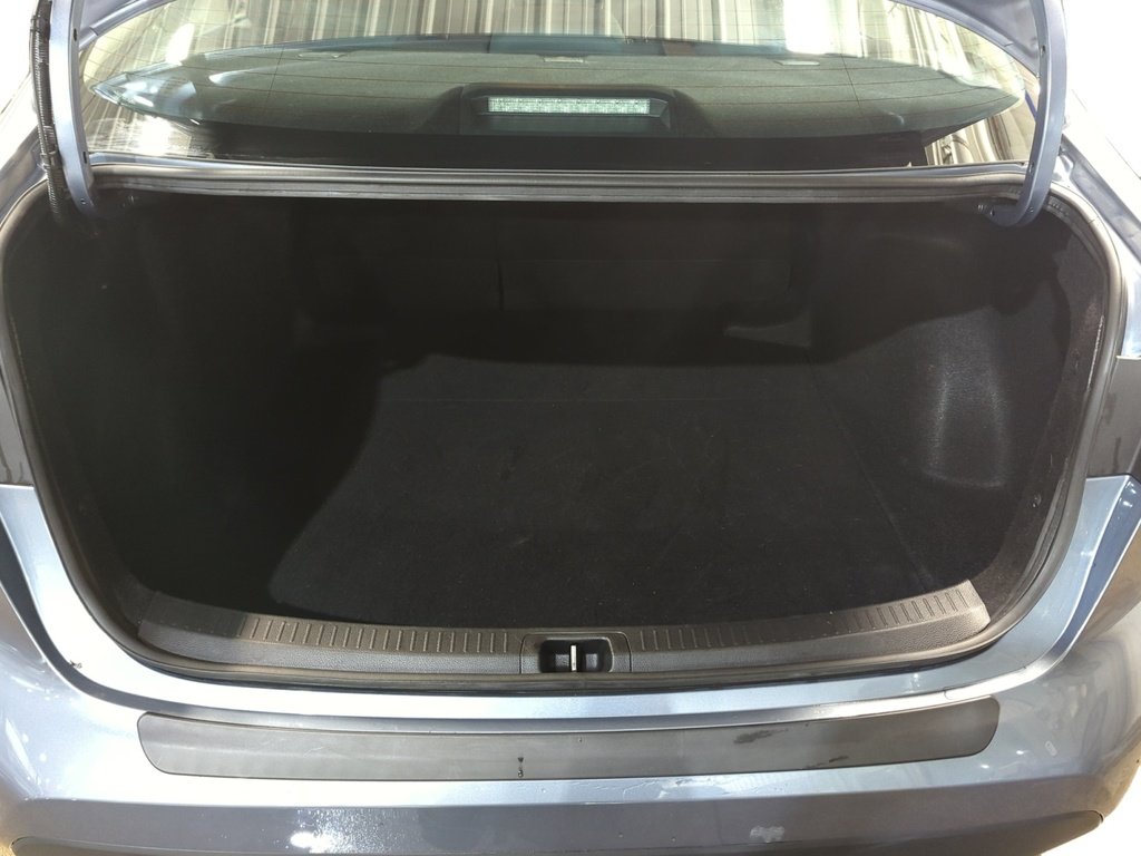 Toyota Corolla L- 2022