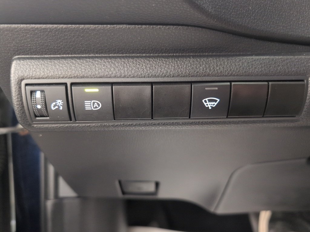 2023 Toyota Corolla LE - Sedan - Fresh Trade!