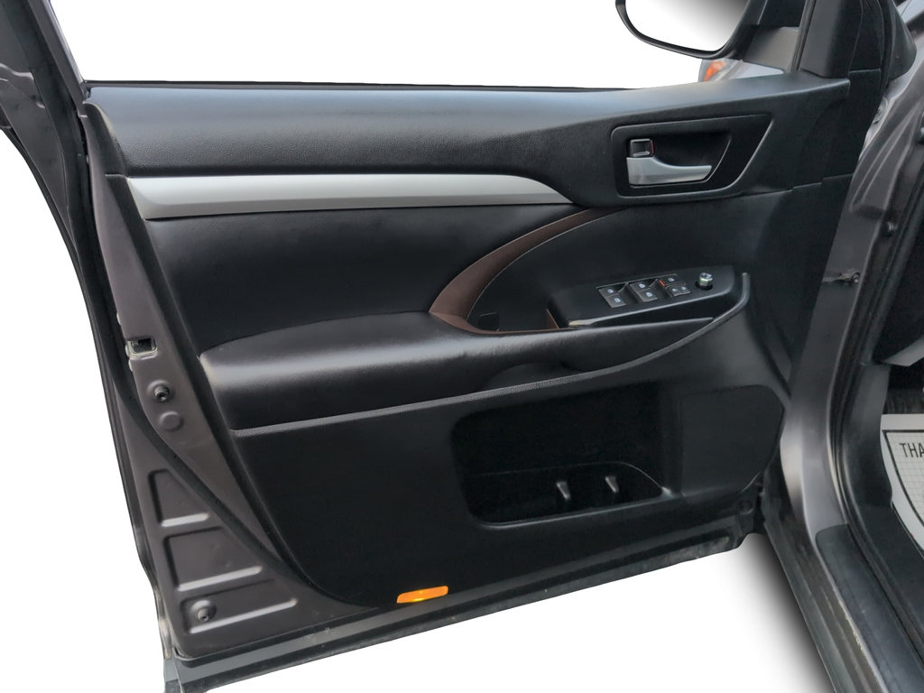 2019 Toyota Highlander XLE - Fresh Trade