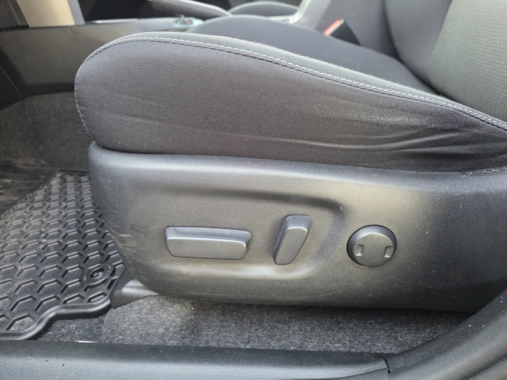 Toyota RAV4 XLE 2017