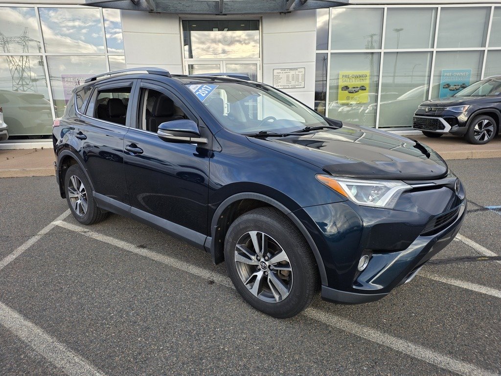 Toyota RAV4 XLE 2017
